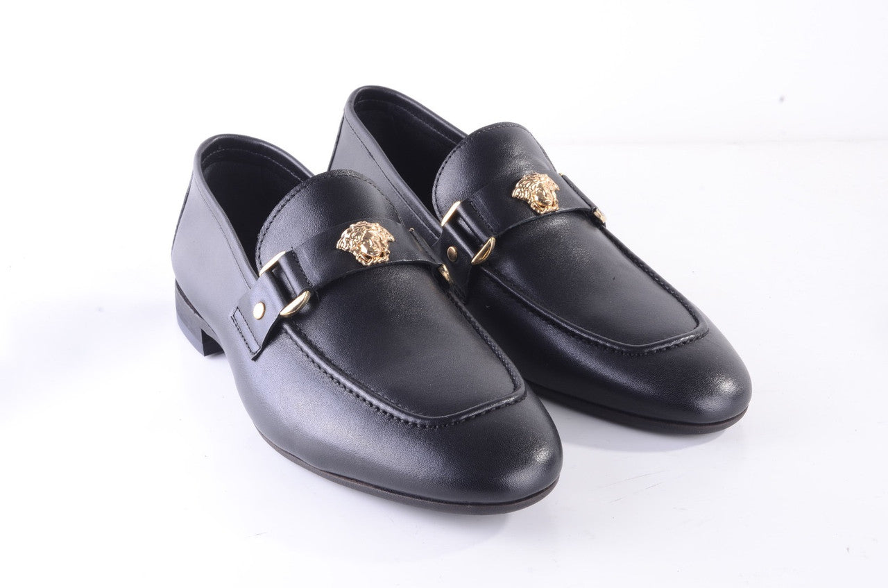 Pelle Line Lucas- Loafer with Medusa ornament- Black