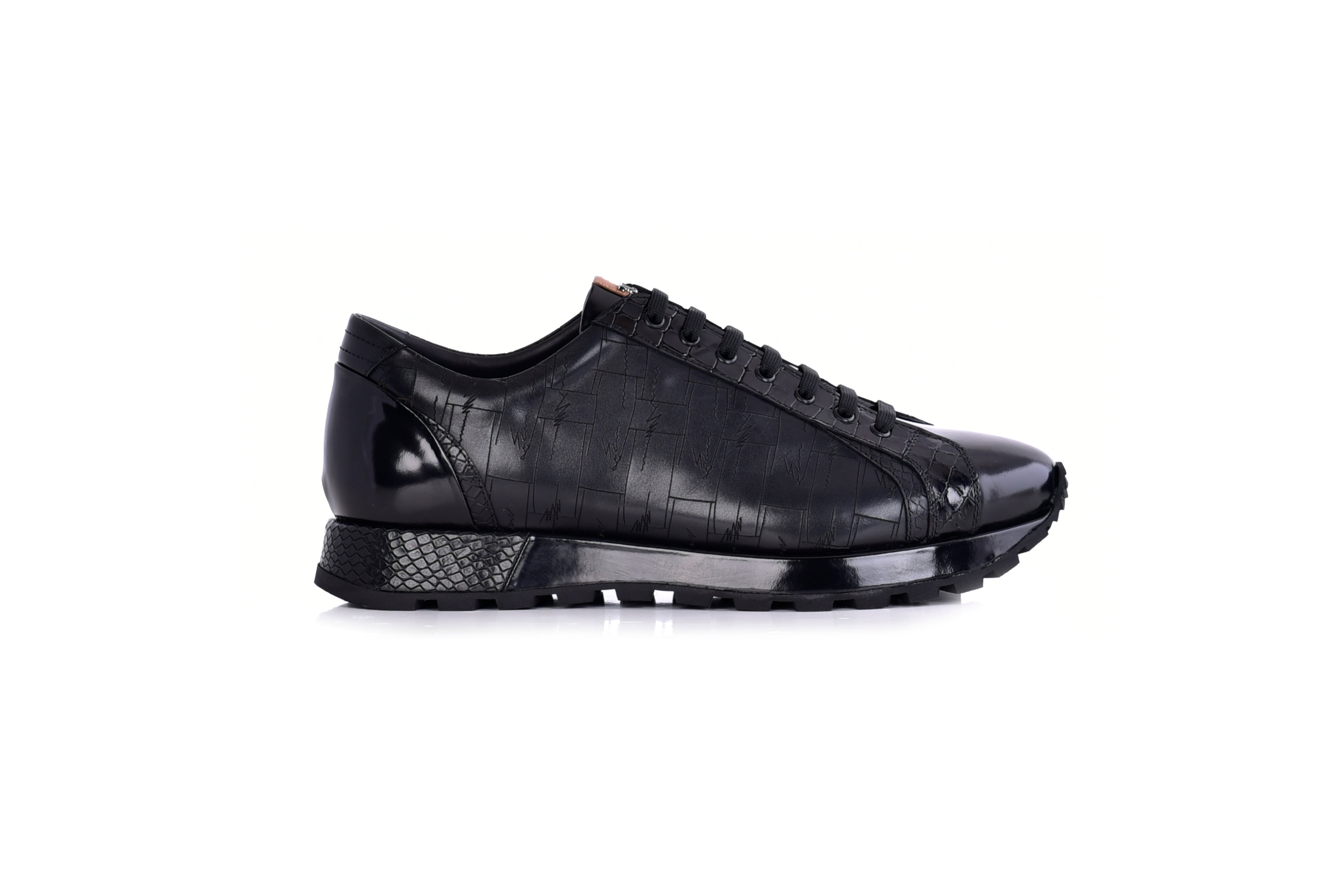 C001304-5581L Fashion Sneaker- Black
