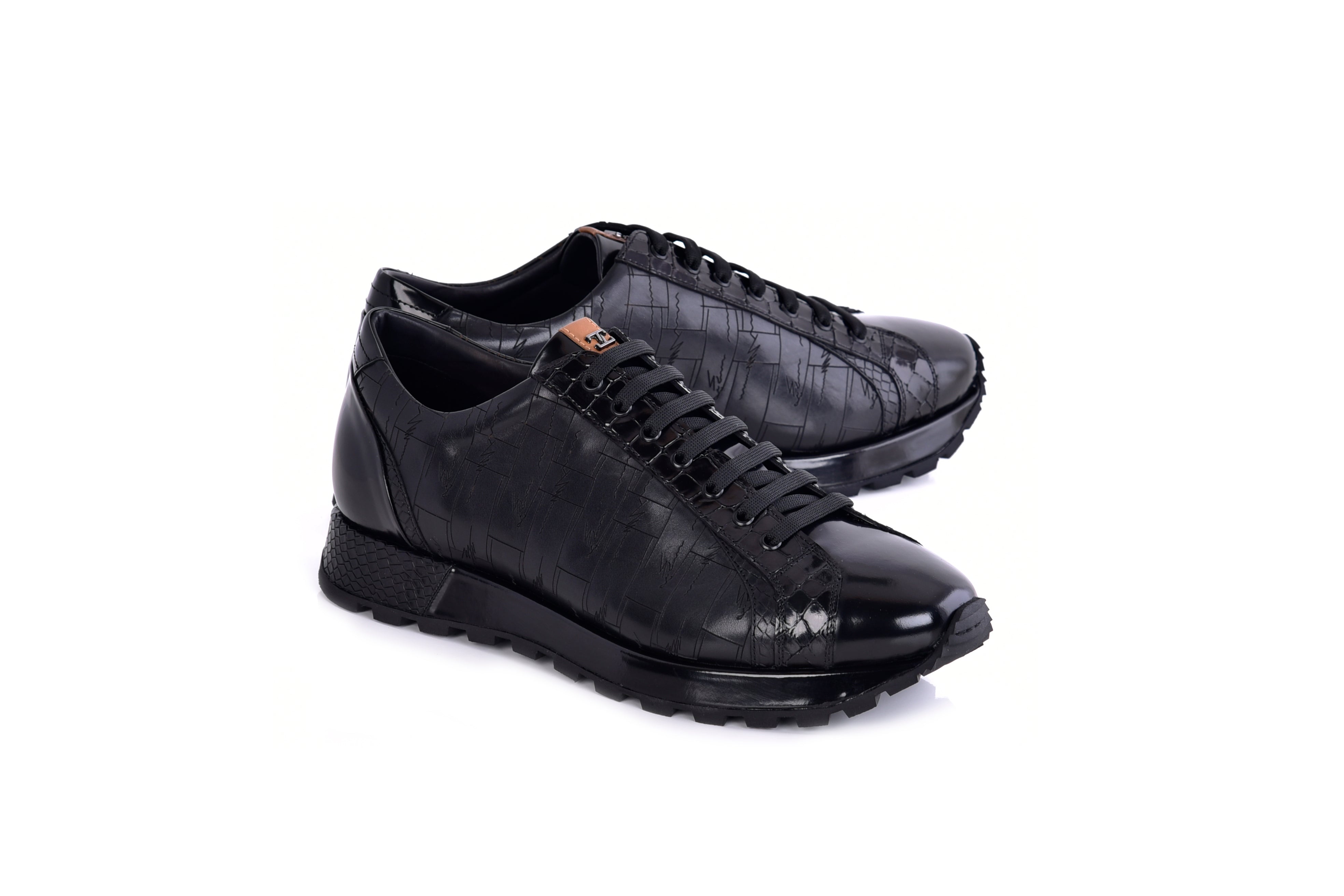 C001304-5581L Fashion Sneaker- Black