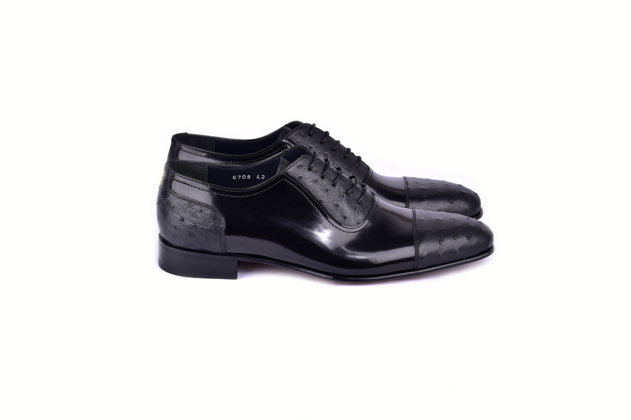 C0001301 6708- Cap toe Ostrich - Black