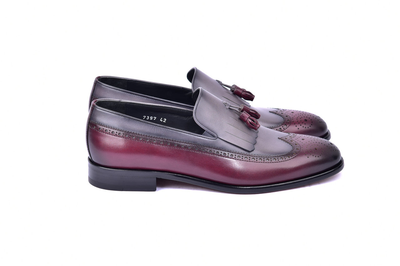 C00018 7397- Wingtip Kiltie Tassel Loafer- Burgundy/Grey