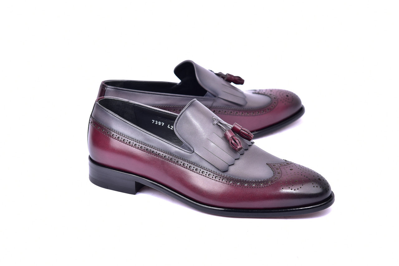 C00018 7397- Wingtip Kiltie Tassel Loafer- Burgundy/Grey