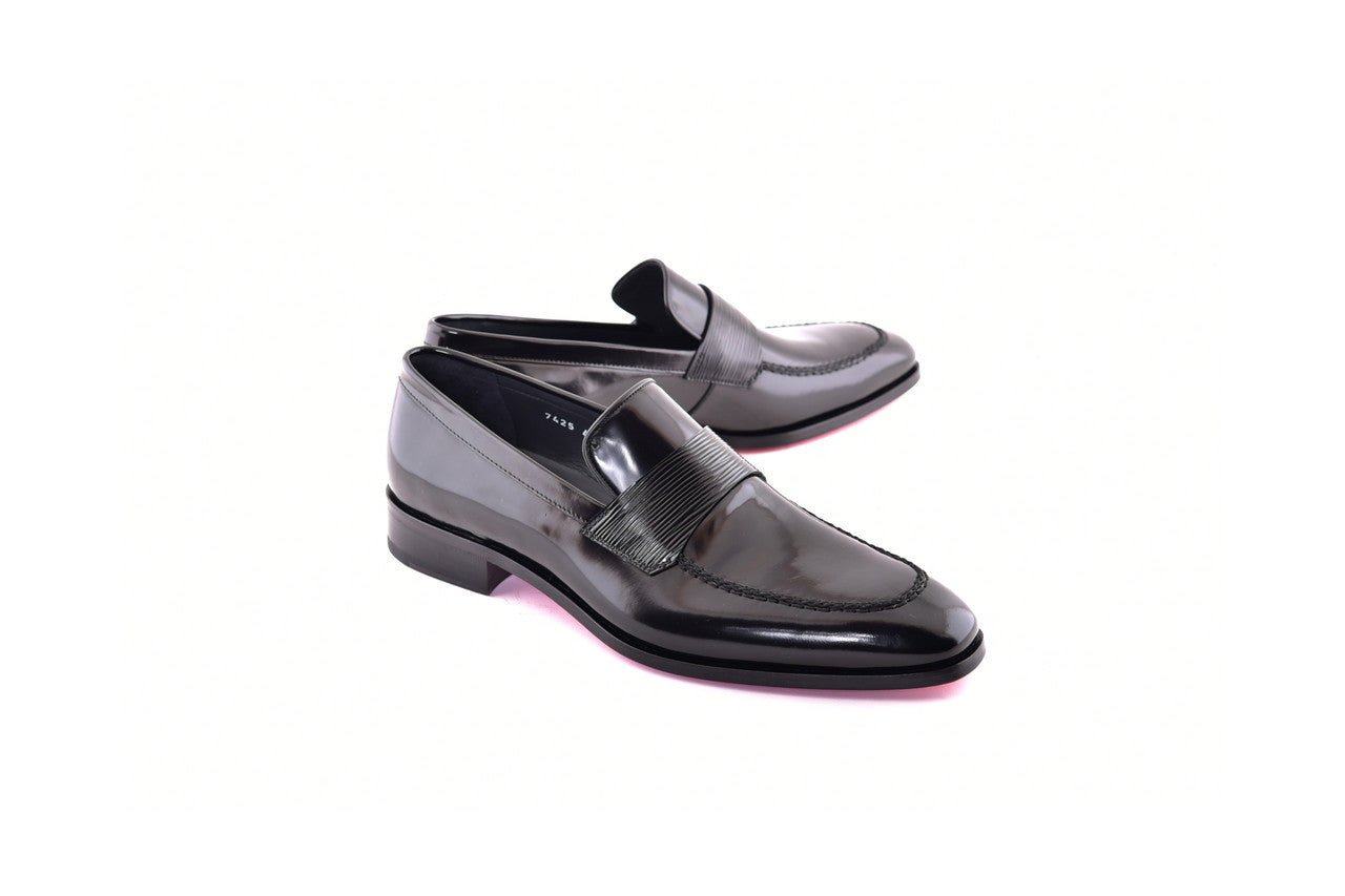 C0001103- 7425 Formal Loafer-Black Lux leather