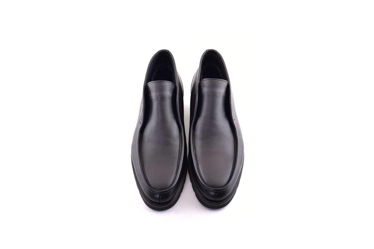 C185-7520 Shearling lined Chukka boot - Black