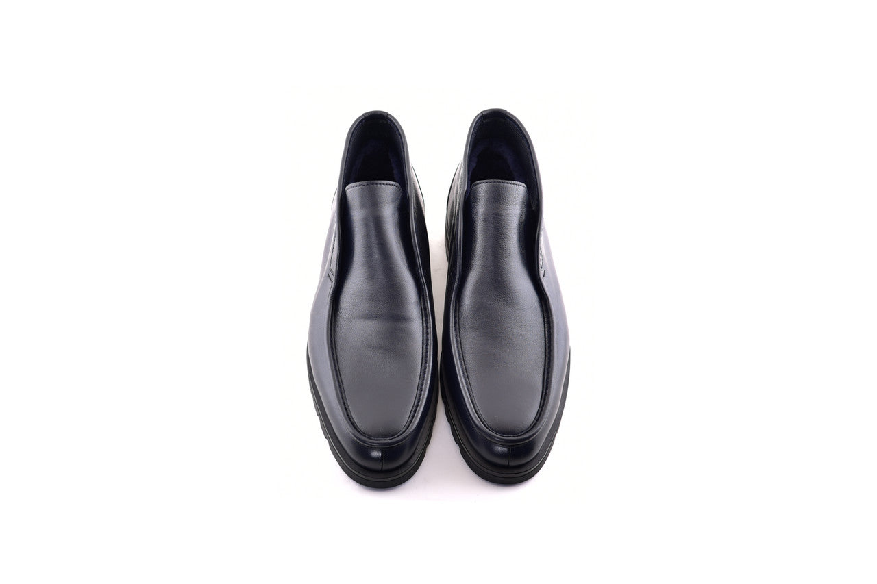 C187- 7520 Shearling lined Chukka boot - Navy