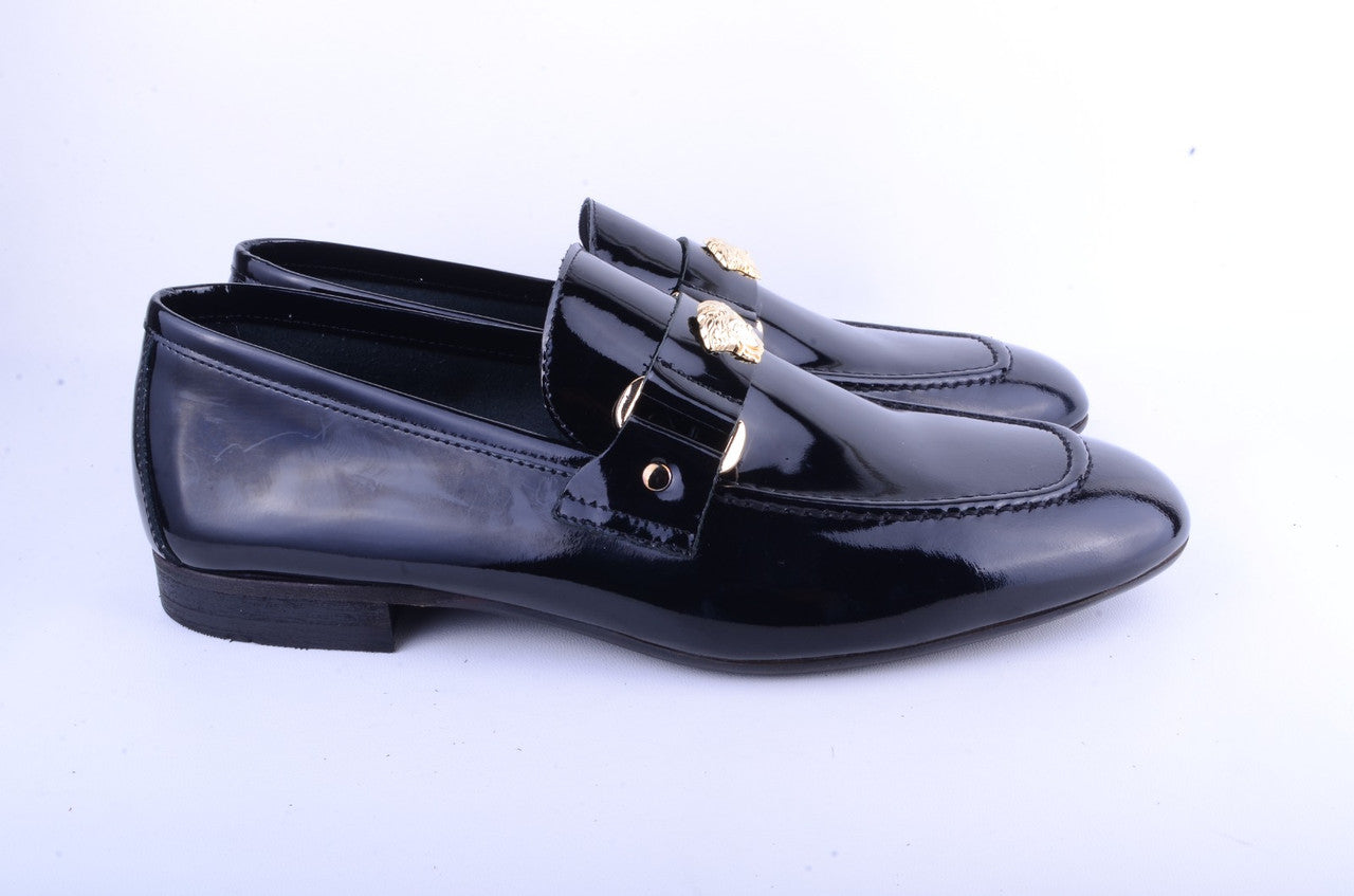 Pelle Line Lucas- Loafer with Medusa ornament- Black Patent