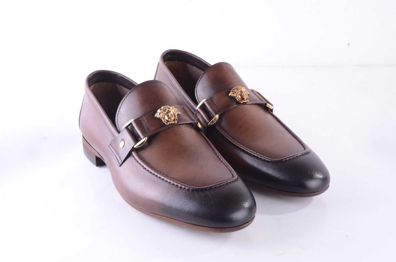 Pelle Line Lucas Loafer with Medusa ornament- Brown