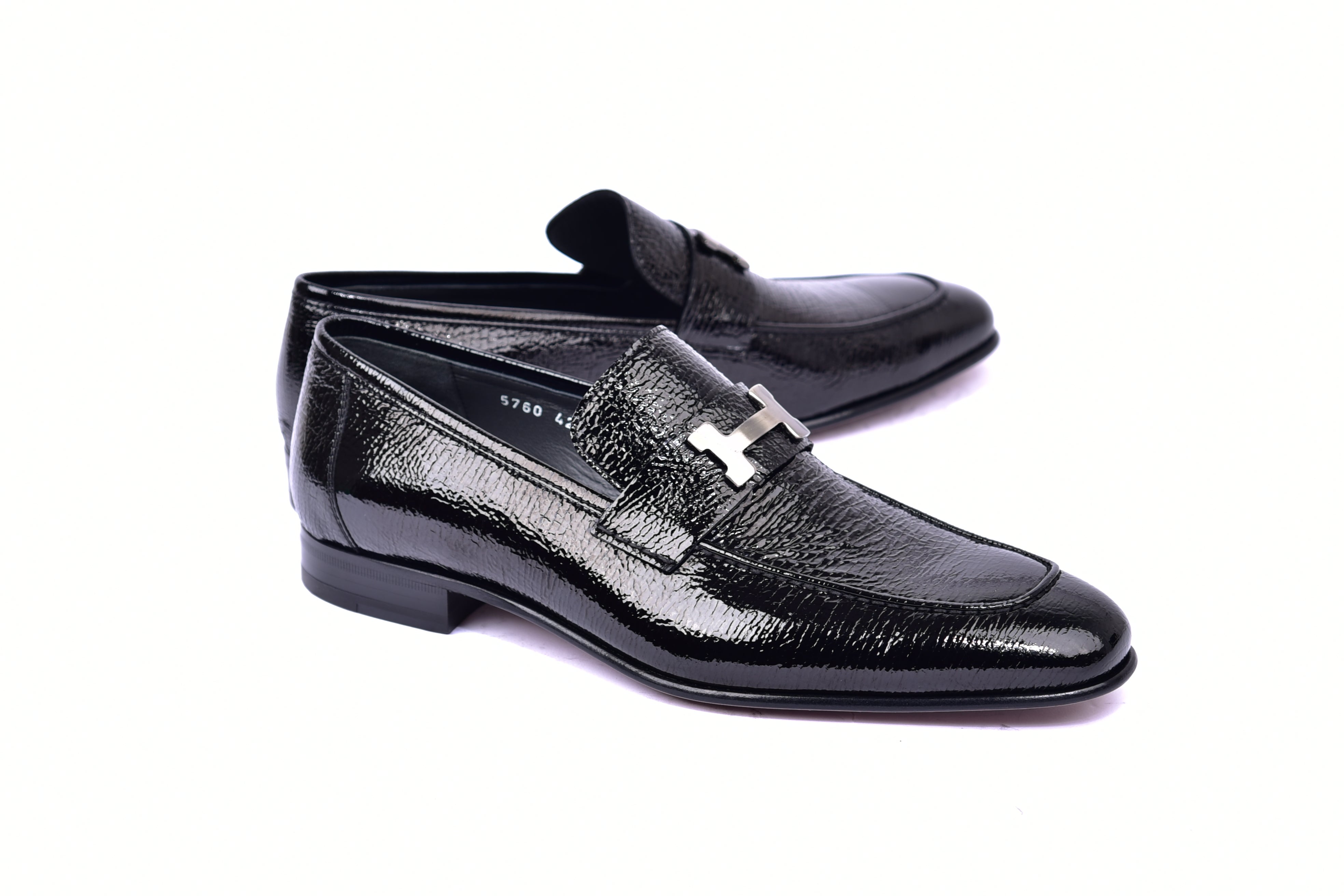 C01998-5760 H Buckle Vita Calf Skin-Black
