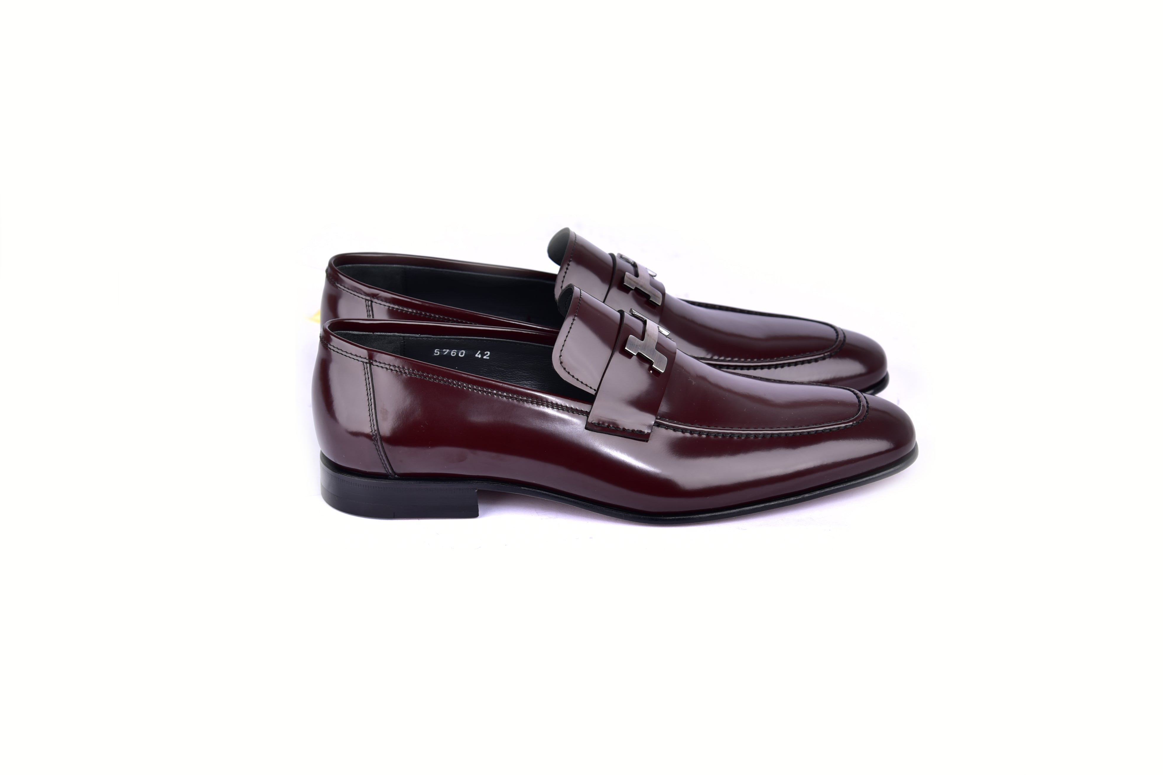C02007-5760 H buckle Burgundy Lux Calf Skin